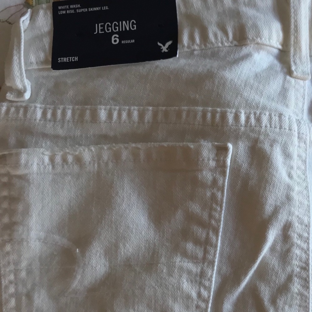 AE White Jeggings (NWT)